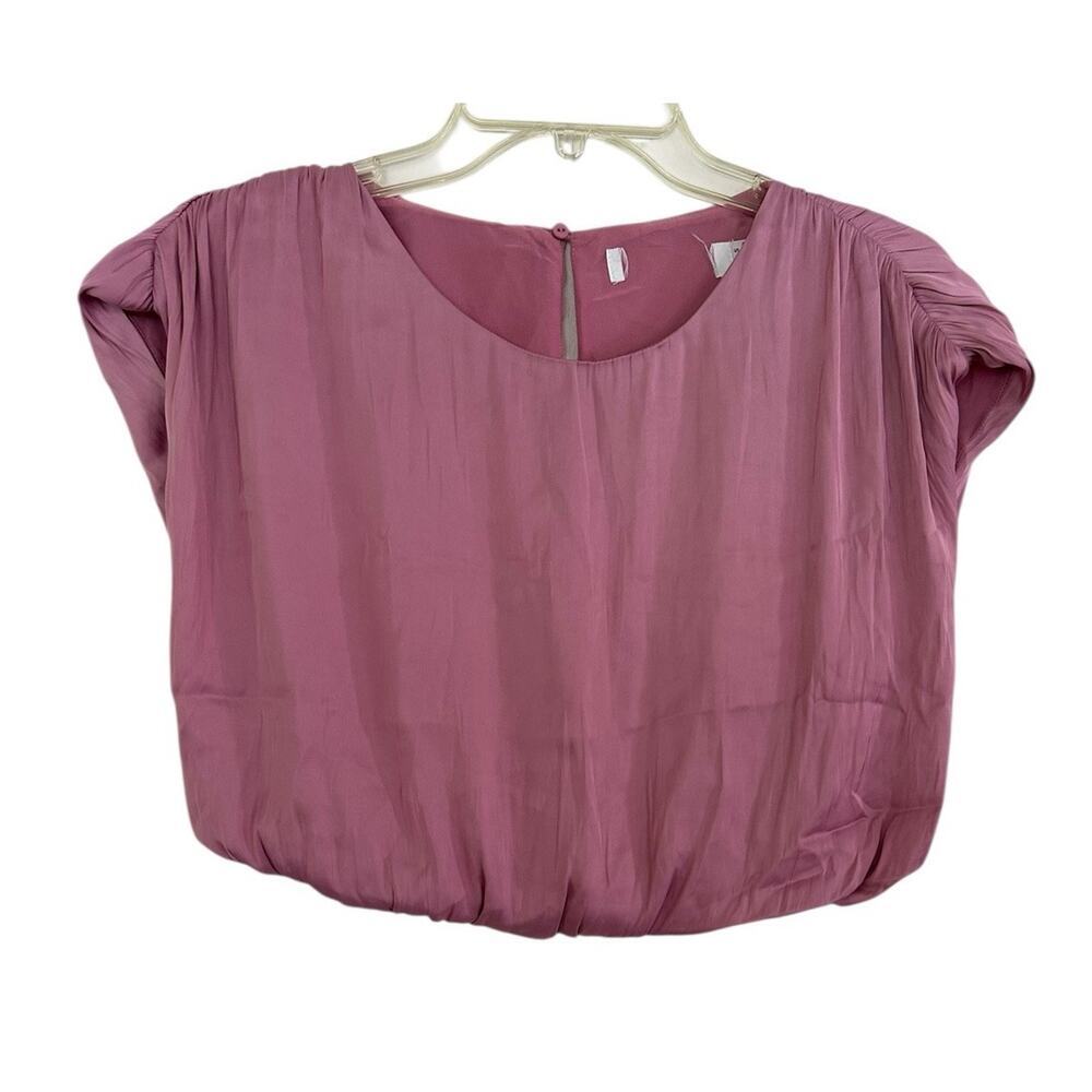 ASTR The Label Sleeveless Crewneck Satin Cropped Blouse Size Small Pink